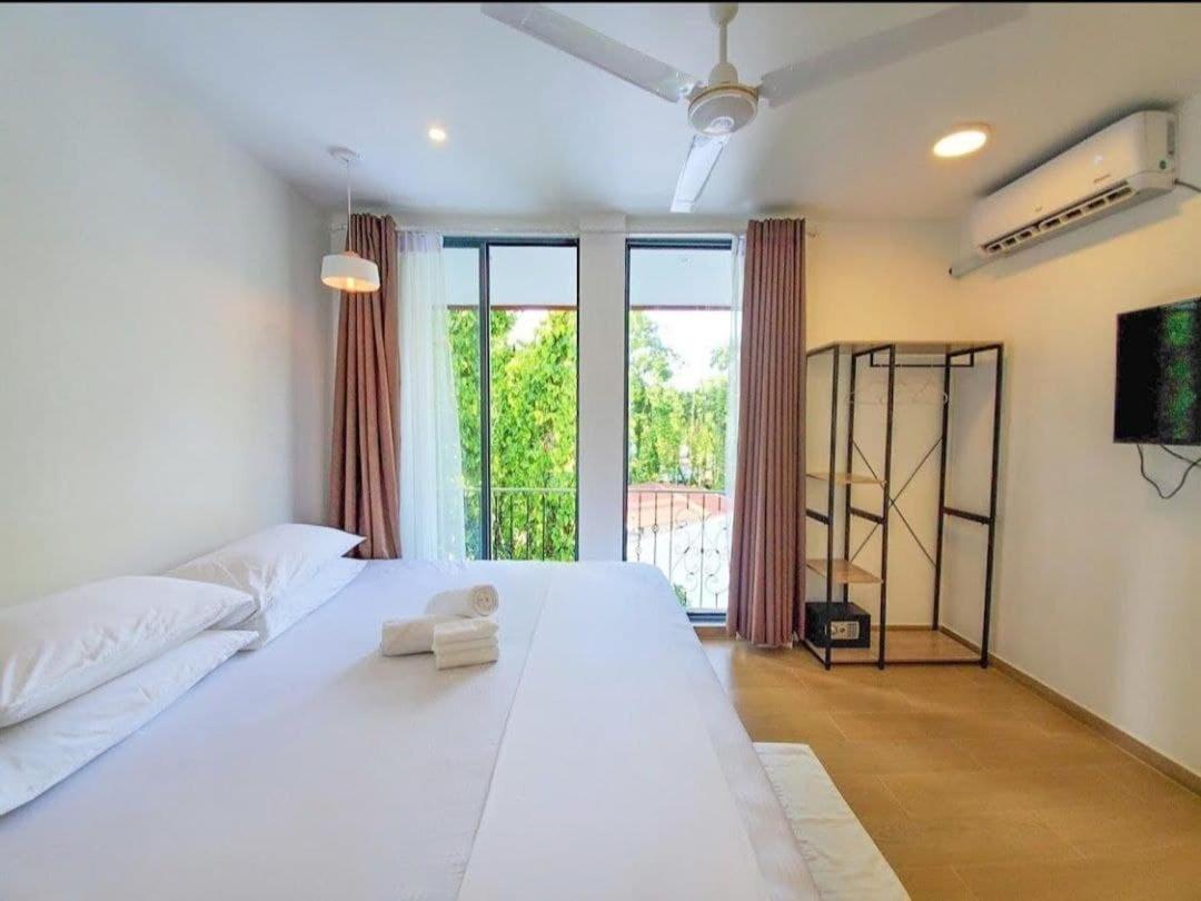 Готель Kingsway Thoddoo Maldives Екстер'єр фото