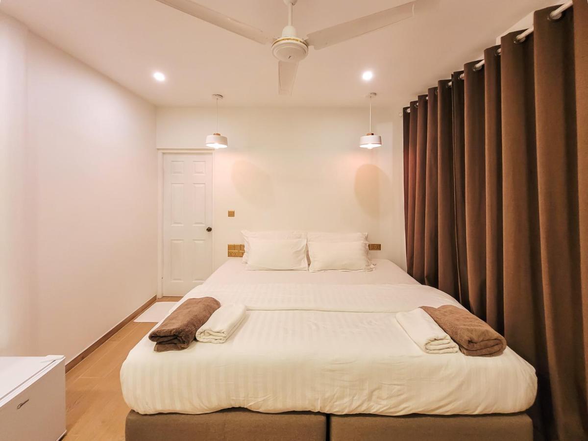 Готель Kingsway Thoddoo Maldives Екстер'єр фото